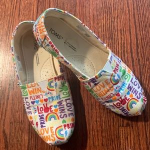 Rainbow Pride Toms